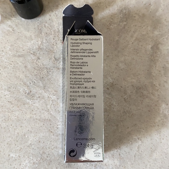 Lancôme L'Absolu Rouge Lipstick uses Pro-Xylane® - Picture 3 of 3